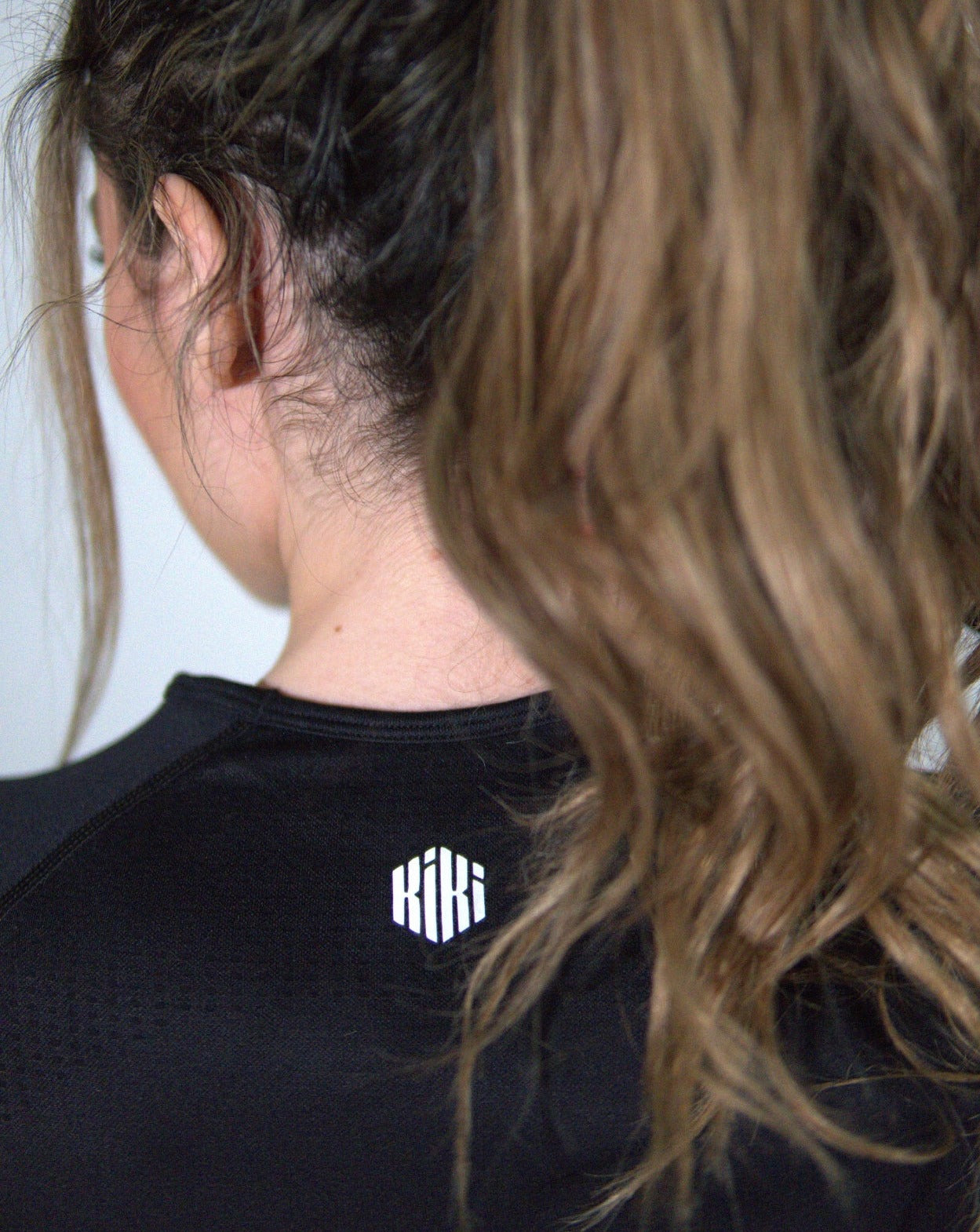 Flex Crop Long-Sleeve Shirt