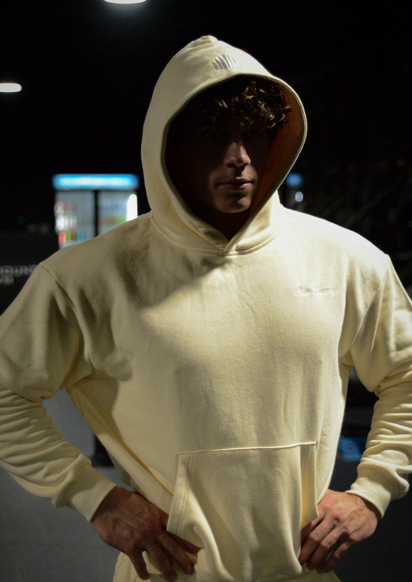 CUT-OUT Hoodie Beige